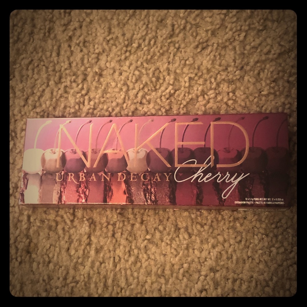 Urban Decay Naked Cherry Palette